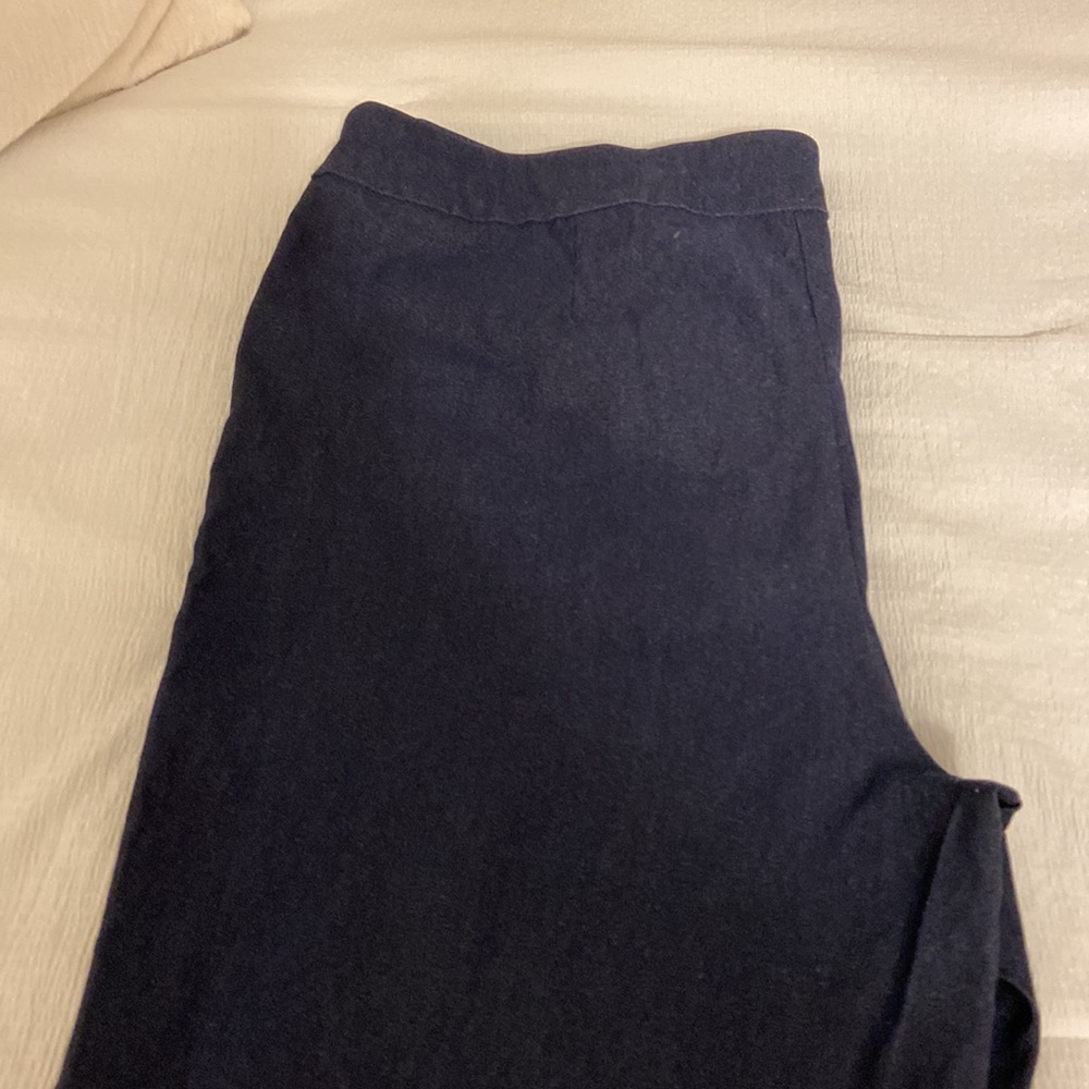 Time & Tru capris - Picture 2 of 4